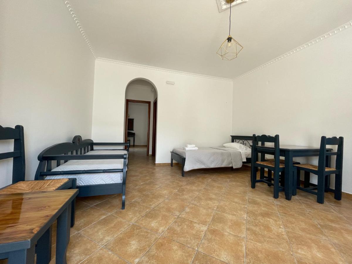 Leonidas Apartments Kamari  Ngoại thất bức ảnh