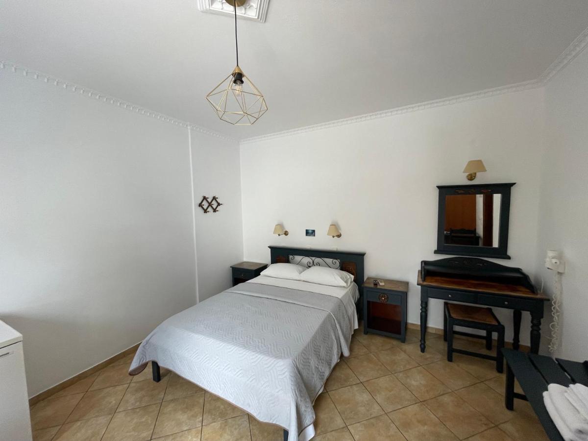 Leonidas Apartments Kamari  Ngoại thất bức ảnh