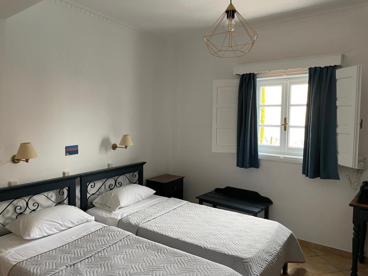 Leonidas Apartments Kamari  Ngoại thất bức ảnh